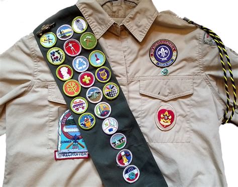 are there fake boy scout uniform